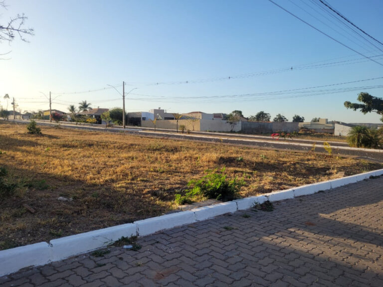 Lote Mini Chácaras 600m²